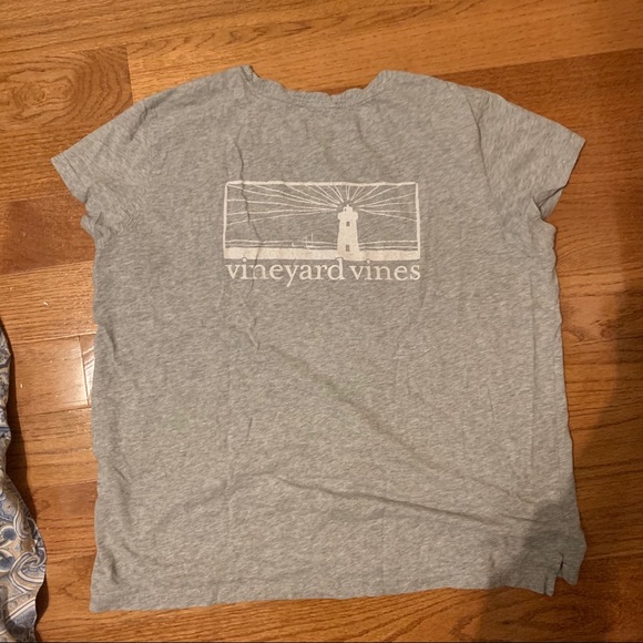 Vineyard Vines T-shirt - Picture 2 of 2
